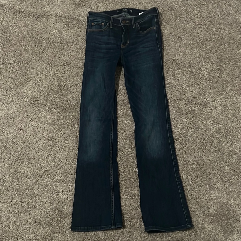 Hollister- Mid-rise Bootcut